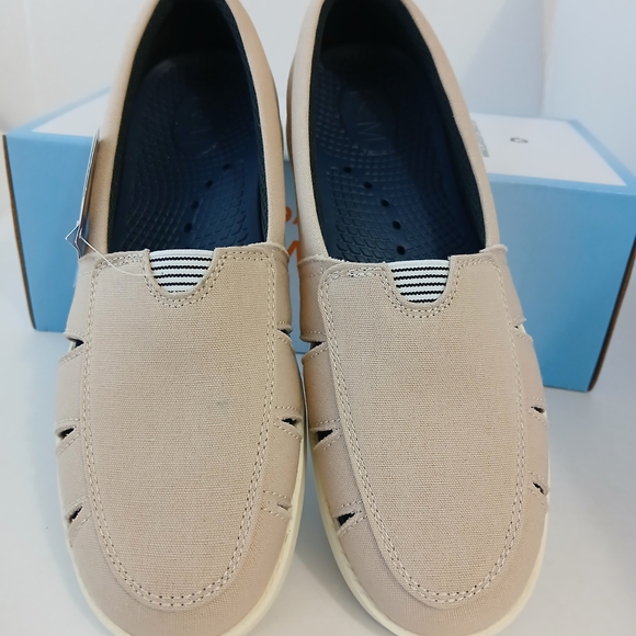 Recovery Footwear Shoes - Recoverey Footwear Casual Slip-On Canvas Shoes - Beige Weightless $28